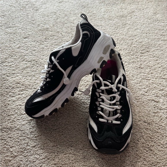 Skechers Shoes - Skechers Sport Women's D'Lites Original Lace-Up Athletic Sneakers Size 8 Leather